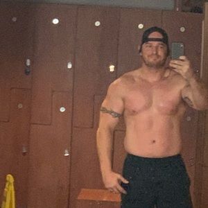 Meet your Posher, Travis